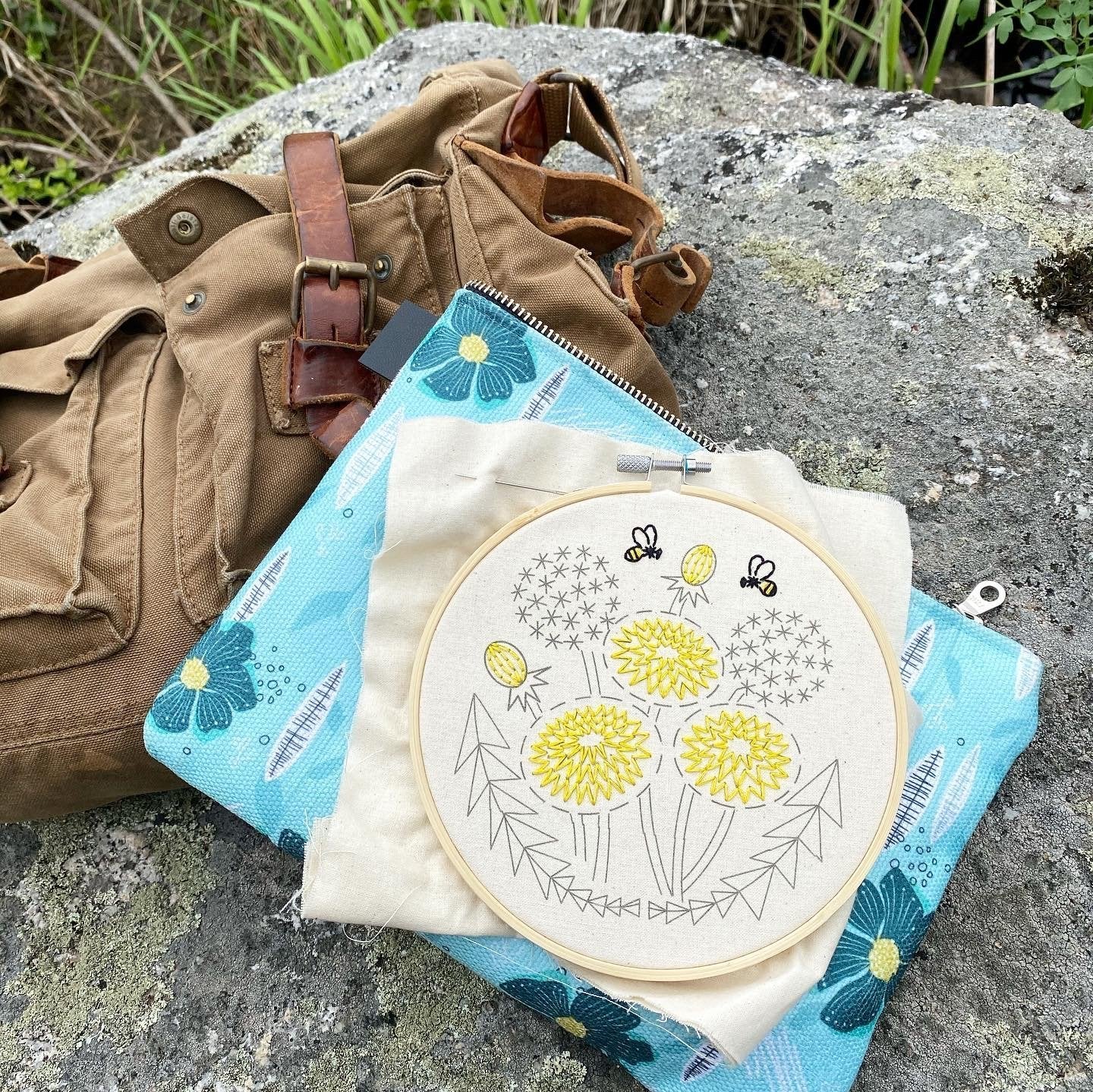 Dandelion Complete  Embroidery Kit