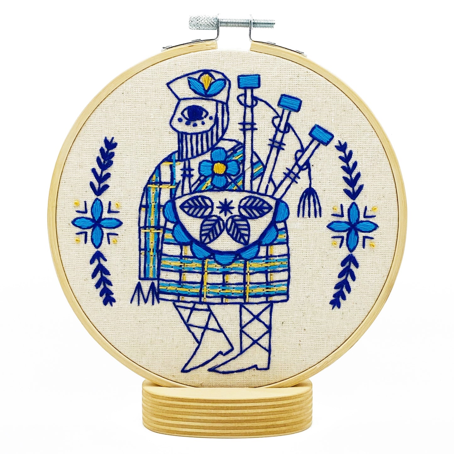 Pre-Printed Fabric: Bagpiper Piping