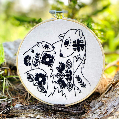 Folk Polar Bears Embroidery PDF Download - English and French