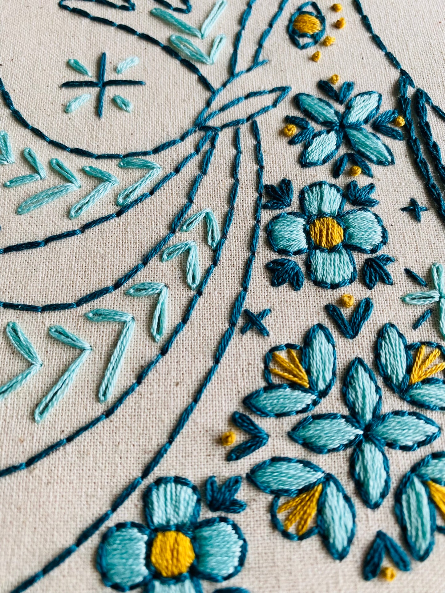 Folk Caribou Complete Embroidery Kit - Colour
